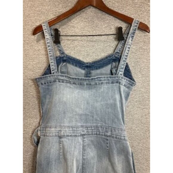 Lola Jeans Womens Jumpsuit Sz Medium Blue Light Washed Denim Stretch Sleeveless - Picture 7 of 16